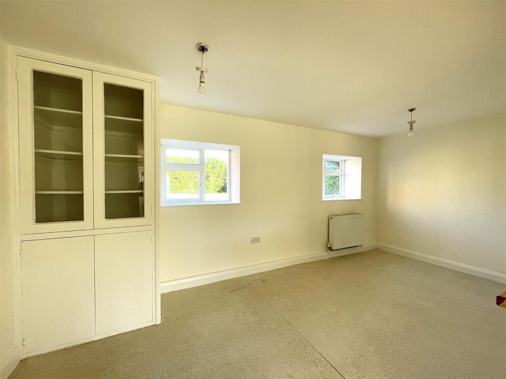 Dining Area Use.JPG