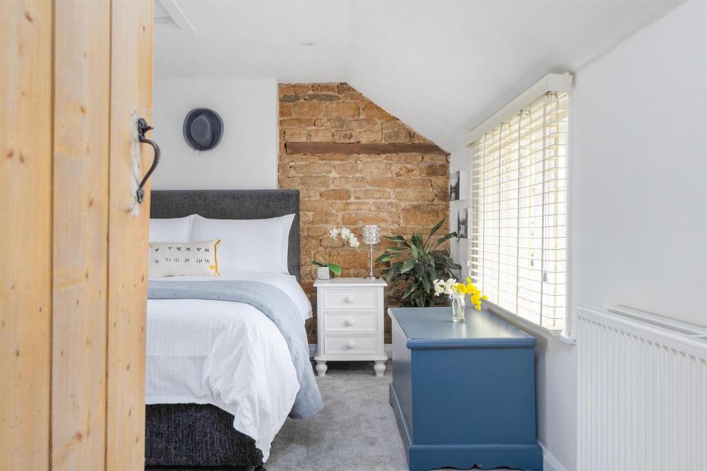 Upper High Street, Harpole