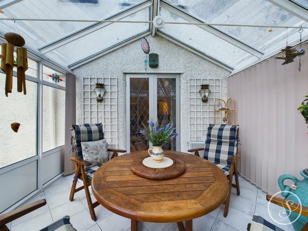 SUN ROOM