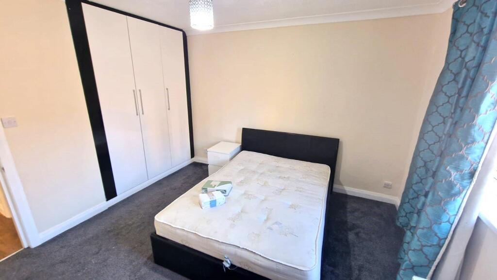 WhatsApp Image 2025-02-28 at 15.42.44 (2).jpeg