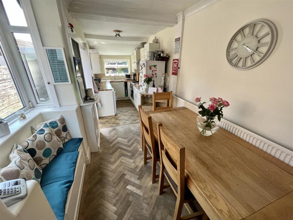 Breakfast Kitchen.jpg