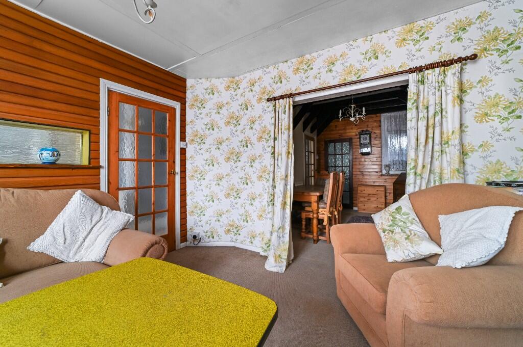 Through Lounge