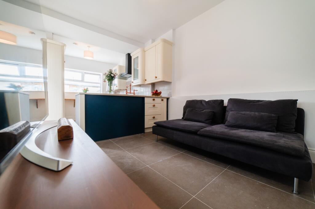 Call 02920 454555 to secure your viewing_8