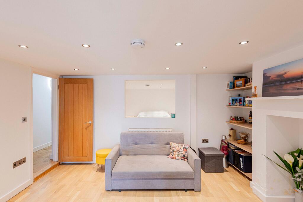Annex Living Room (2)