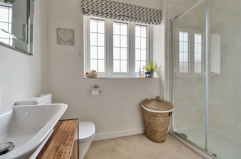 1305443-12-68495d...