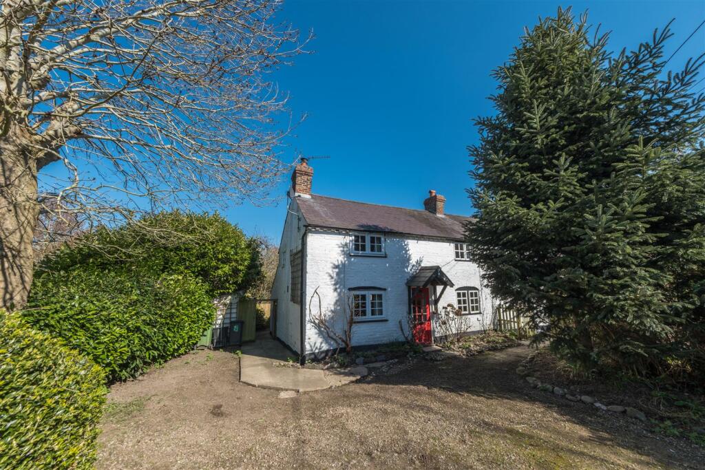 Laburnum Cottage-049.jpg