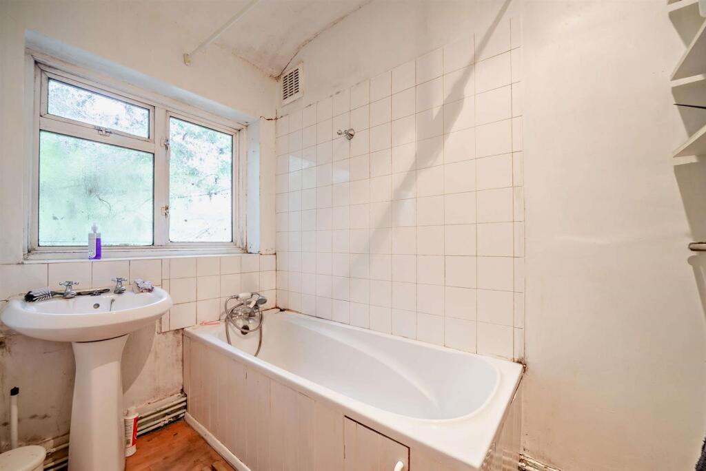 8657373-interior18-800.jpg