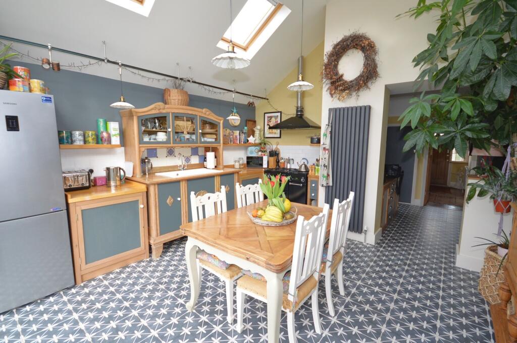 Kitchen/Breakfast Room