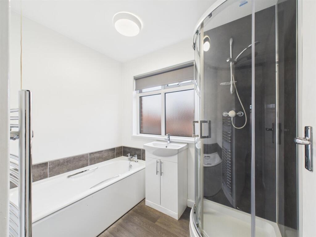 CAM01832G0-PR0251-STILL018.jpg