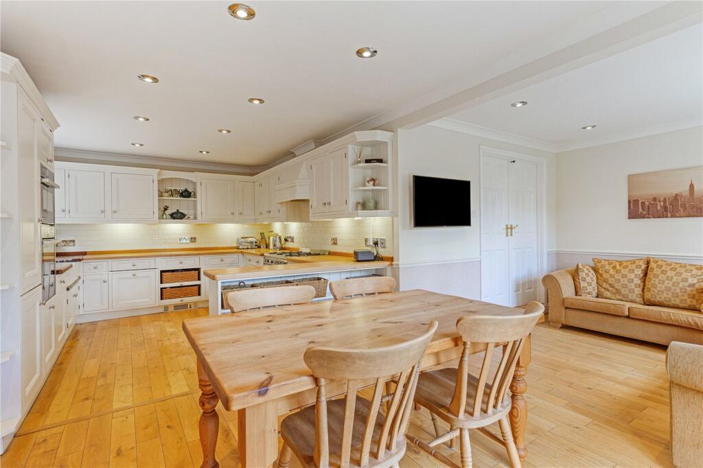 Family/Dining Room