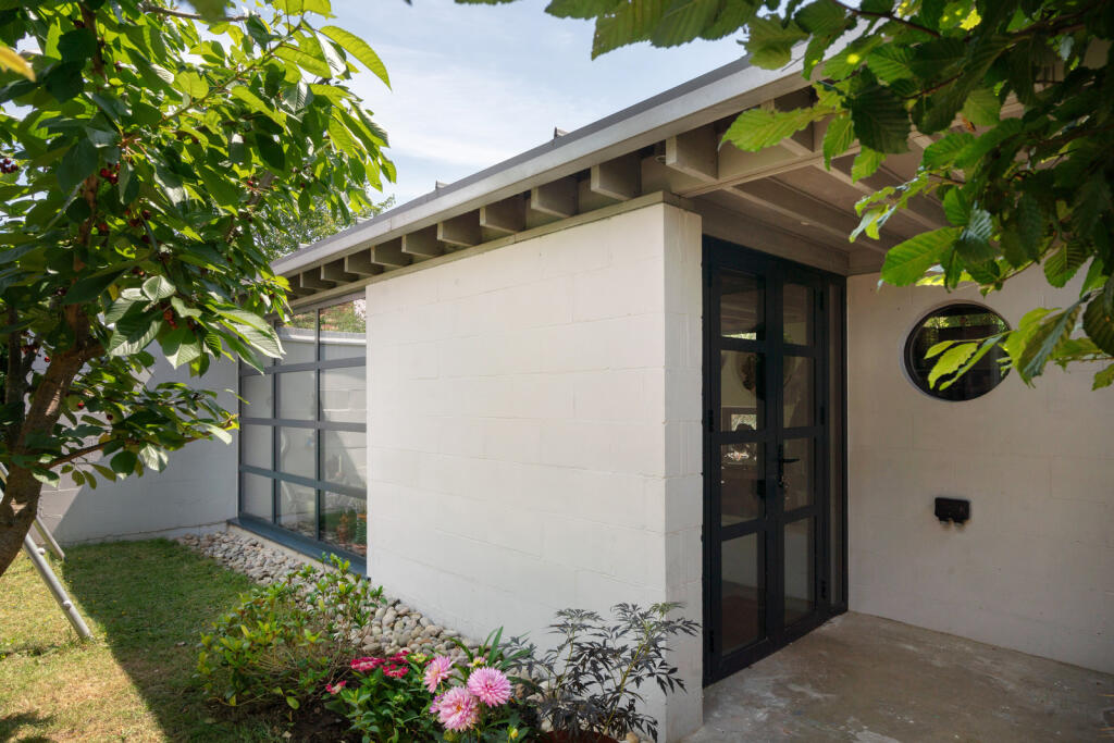 295917 - ST-MARY-ROAD-E17-041.jpg