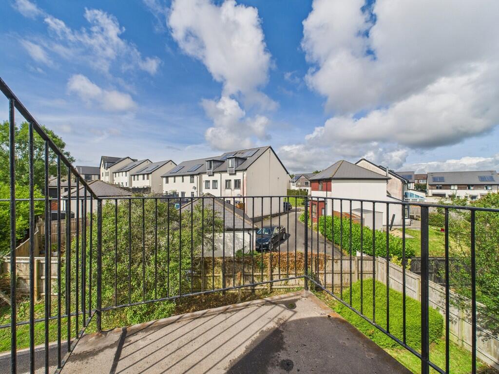 CAM02089G0-PR0562...