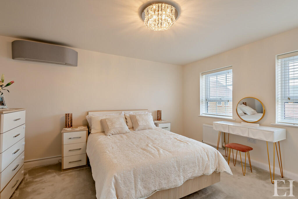 8630549-interior2...