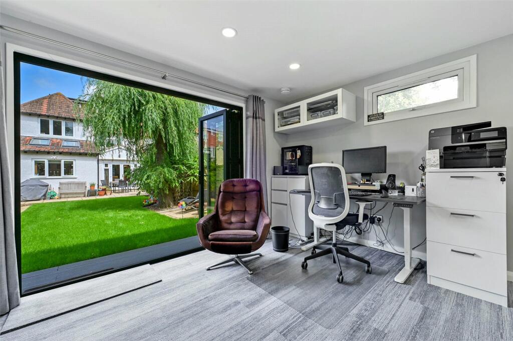 Office Garden Studio