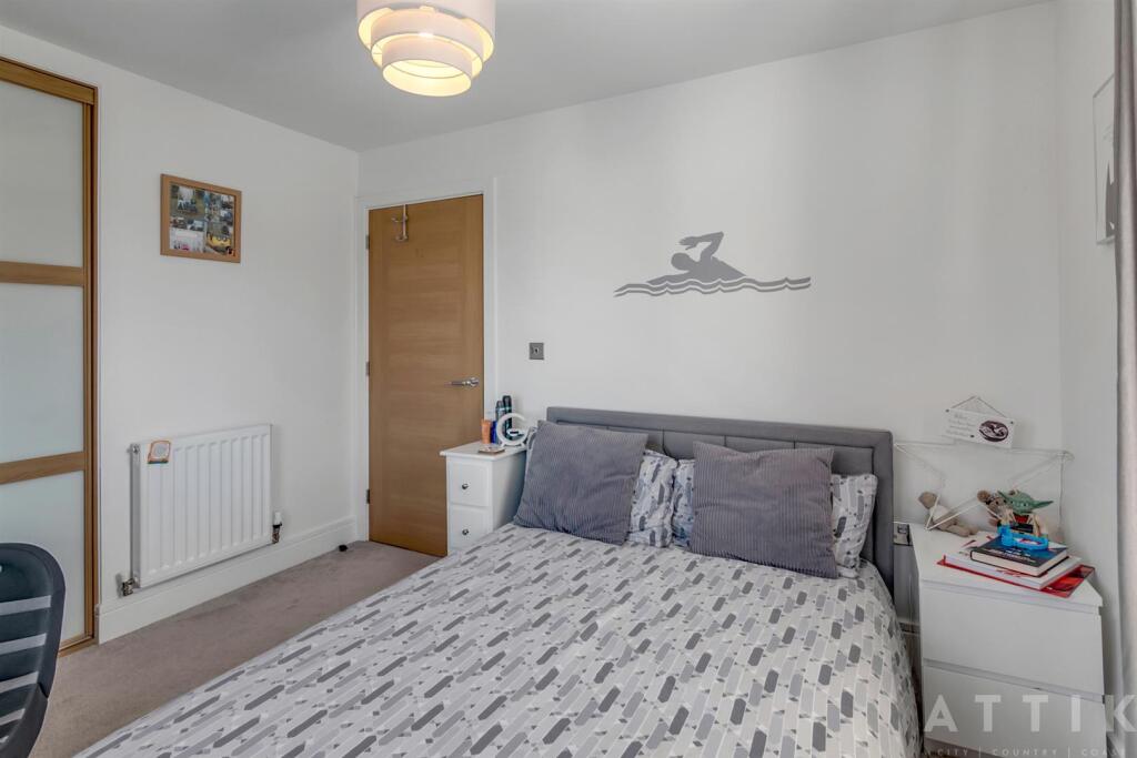 30 Horseshoe road, hethersett, NR9 3PA (24).jpg