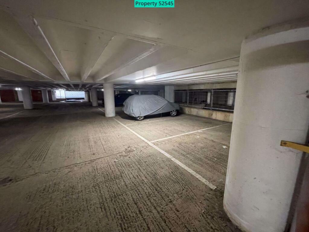 40RH - Underground Parking