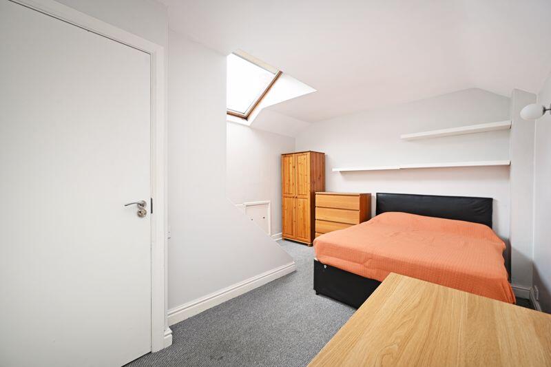 2nd Floor Double Bedroom 