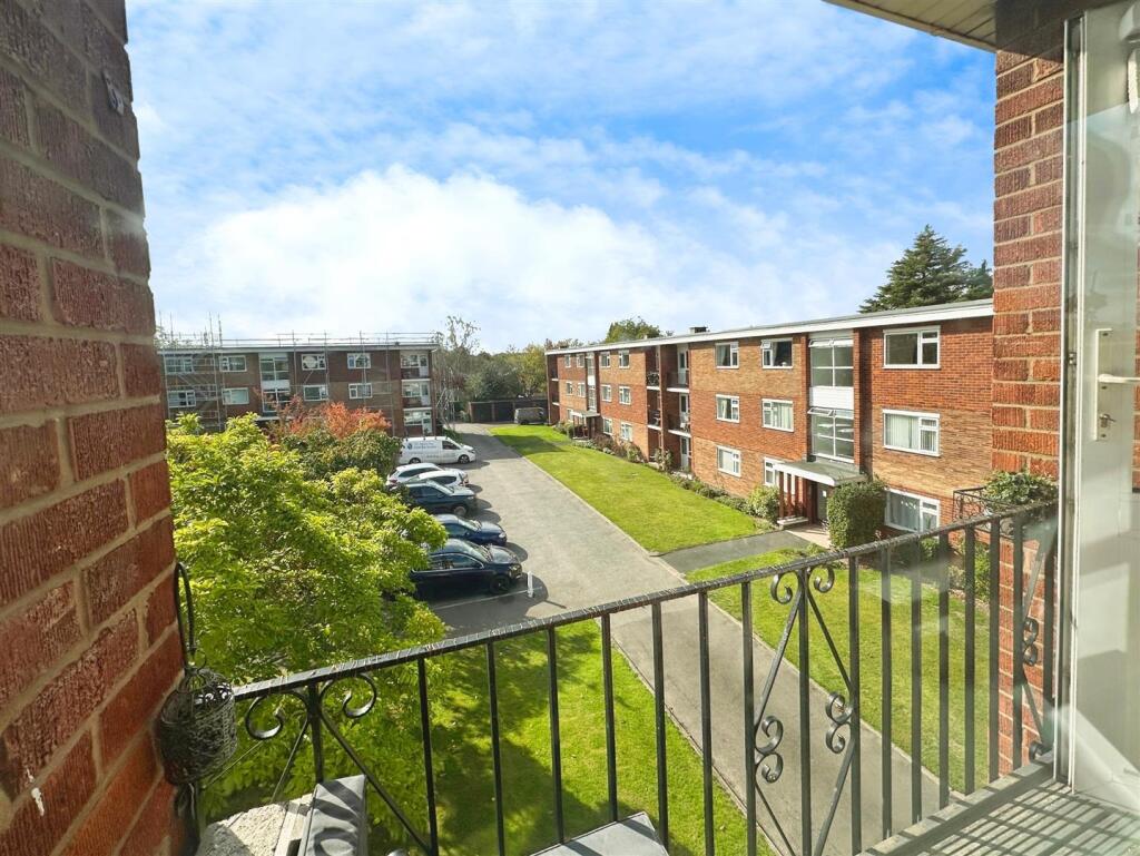 fbe33652--4F6C-AF1F-F76C70981DDF-36958-00000CC4C80