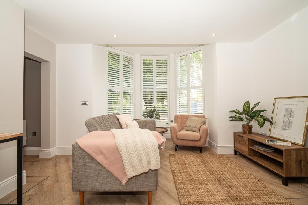 Apt 3 - Burton Lea, 19 Burton Crescent, Headingley, Leeds, LS6 4FH