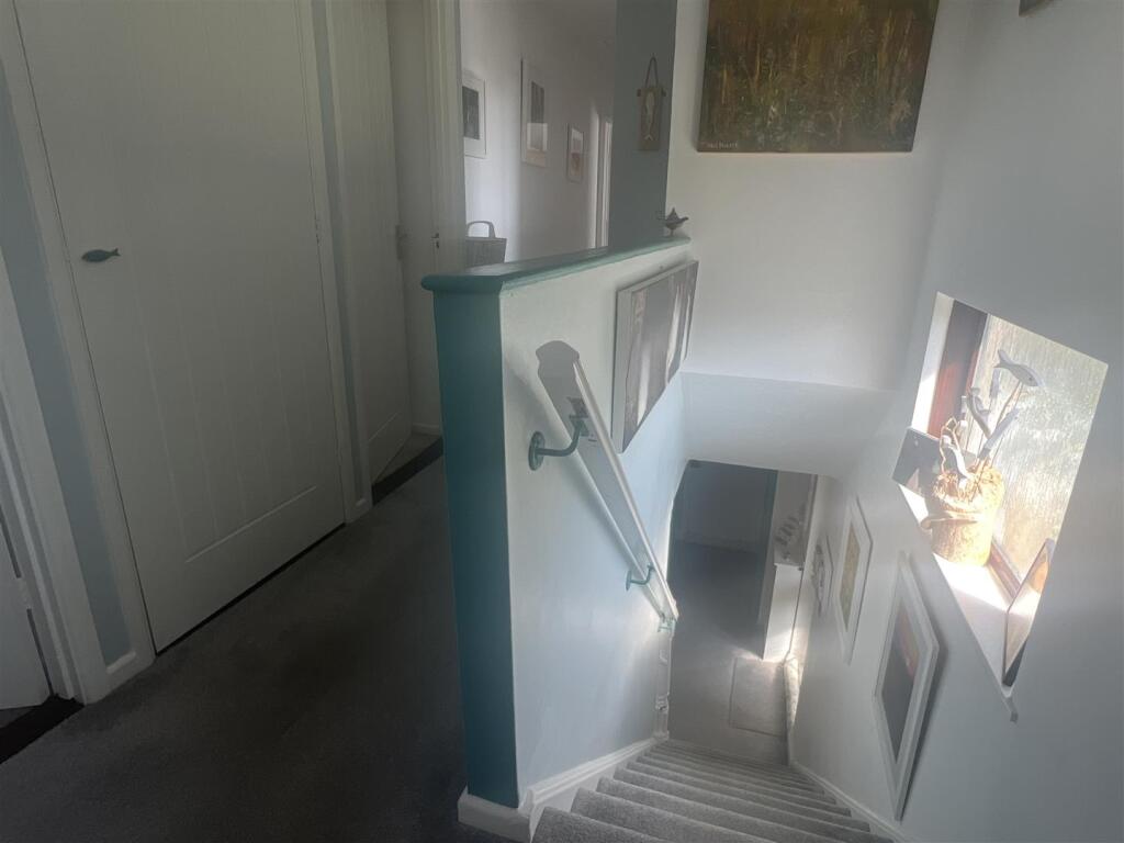 Landing &amp; Stairs