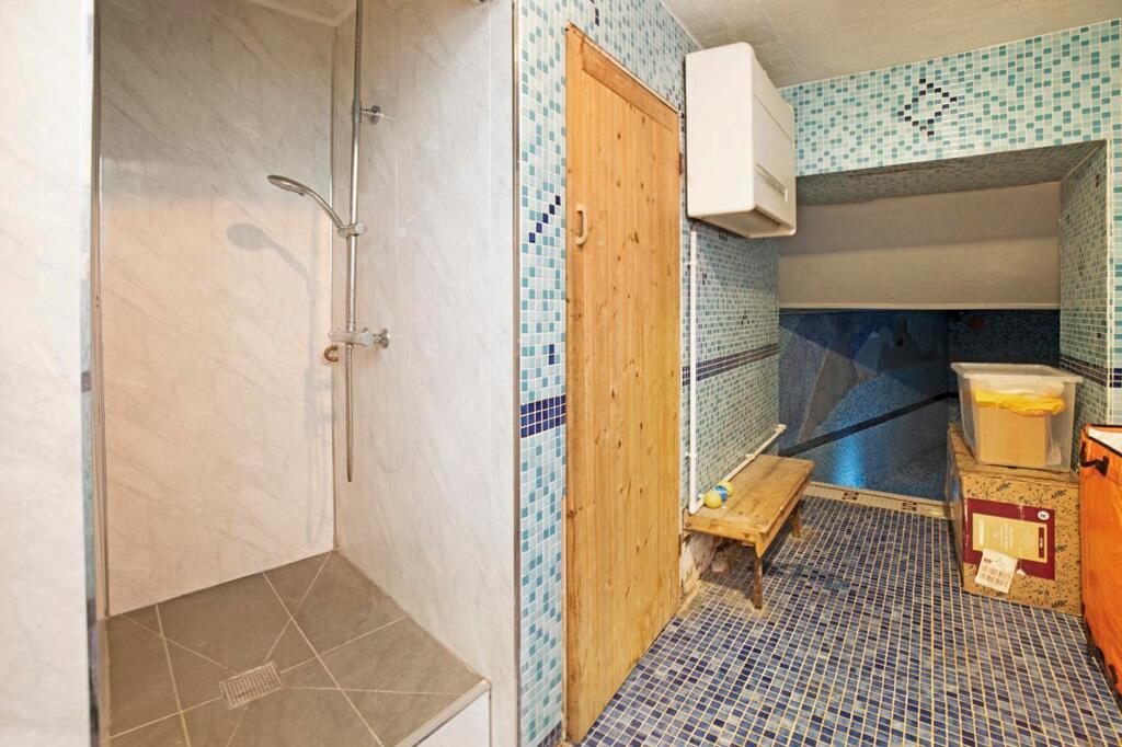Pool/Gym/Sauna/Utility Area