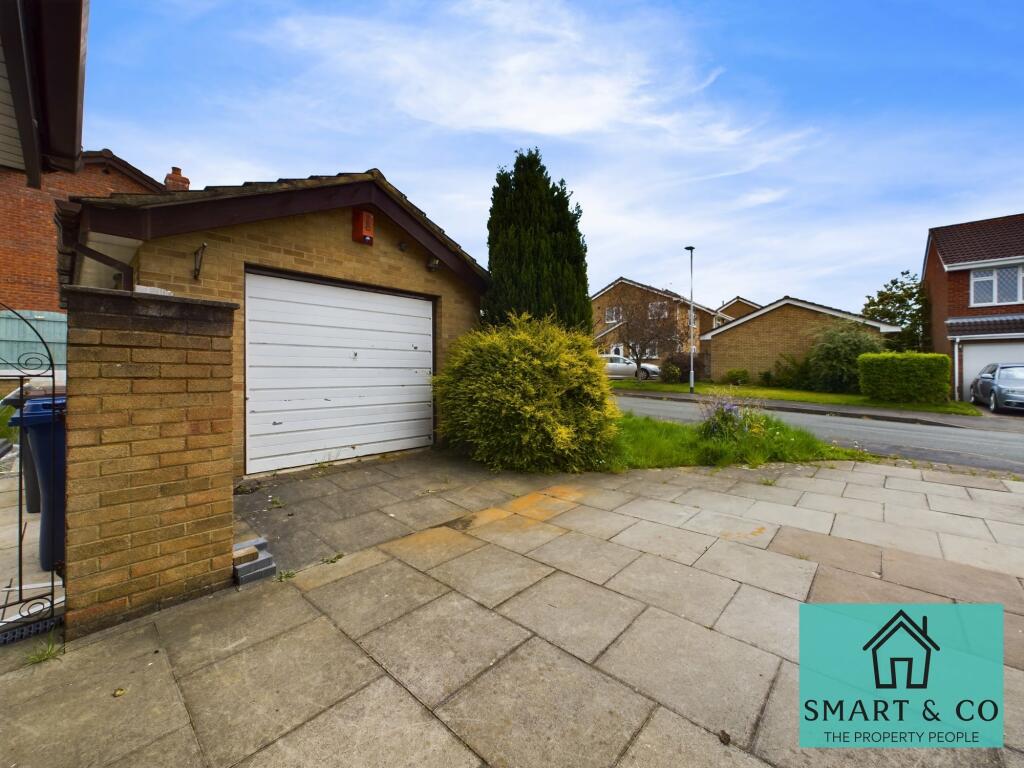 DETACHED GARAGE