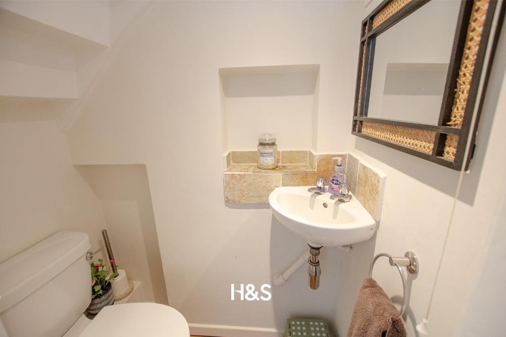 99 Coverdale -wc.jpg