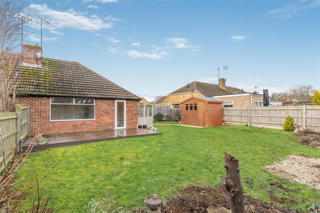 83 St Anne's Road, Banbury-13.jpg