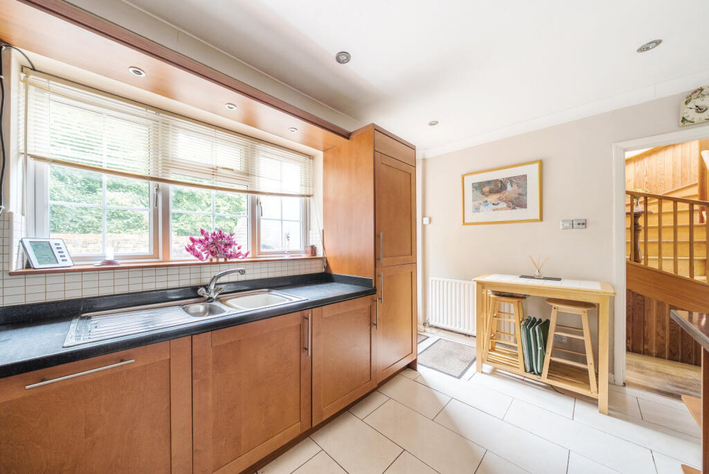 1339876-10-689c6e...