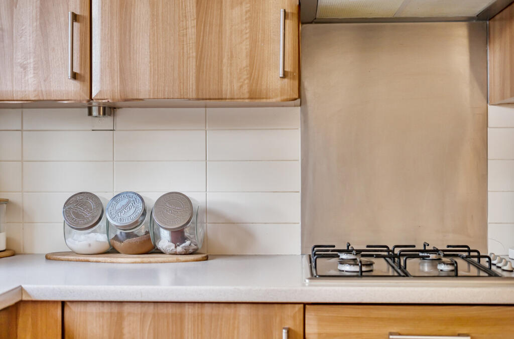 1362189-1-68e4187...