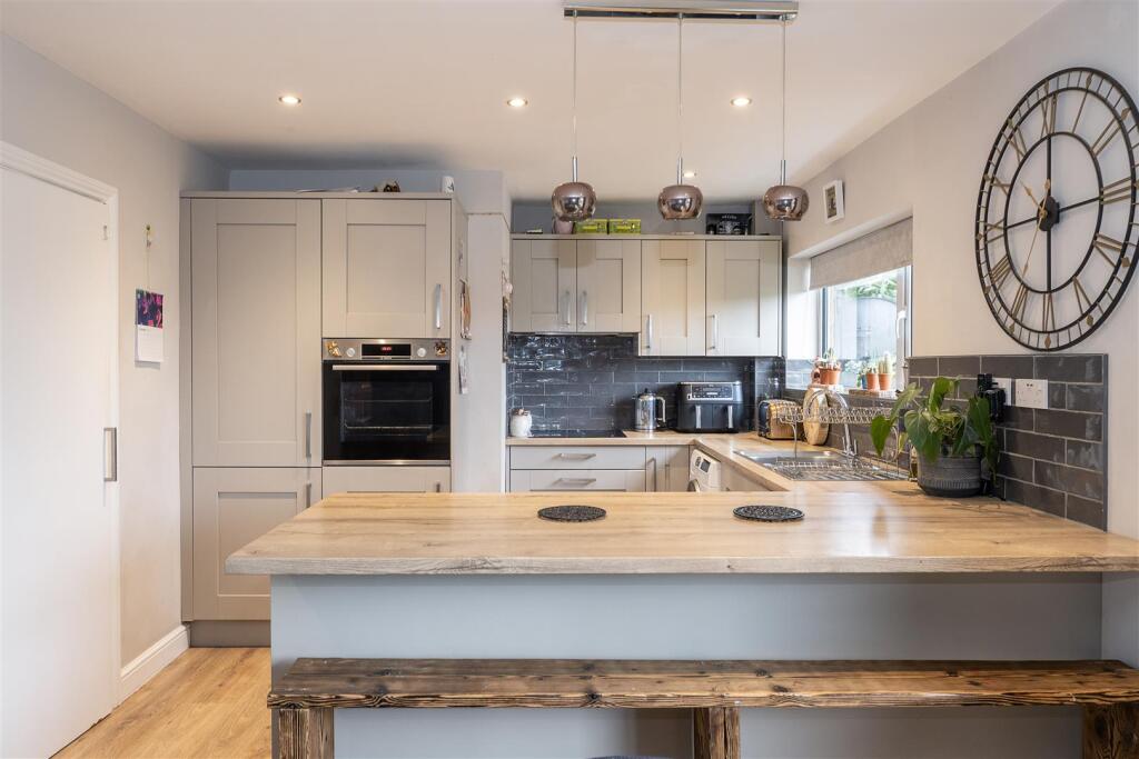 23-hill-close-04 copy.jpg