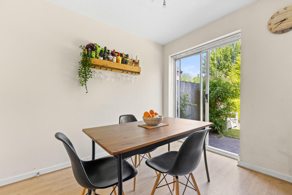 Newry Court, CH2 ...