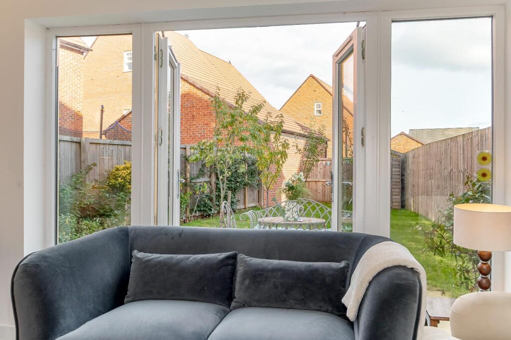 Living Dining Kitchen - F.jpg