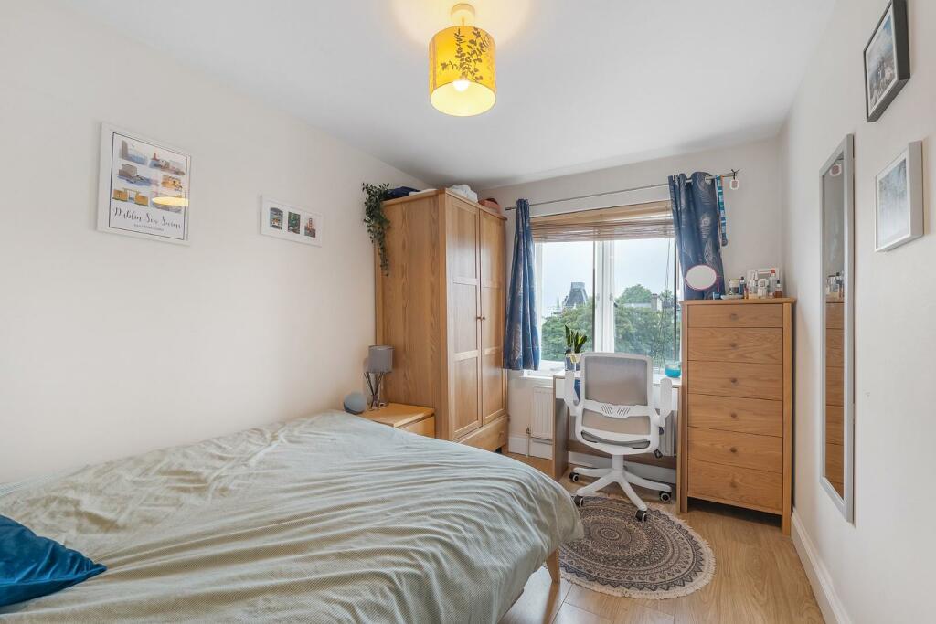 Bedroom 2.jpg