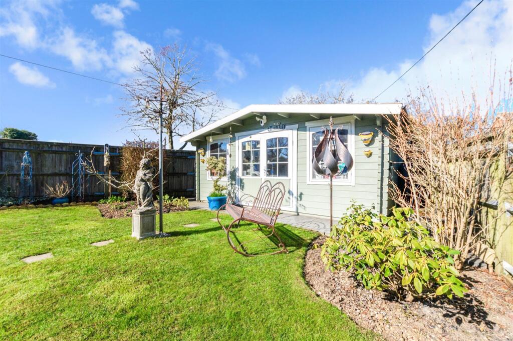 Workshop/Outbuildings