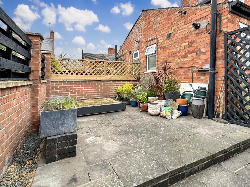 Rear Courtyard 755