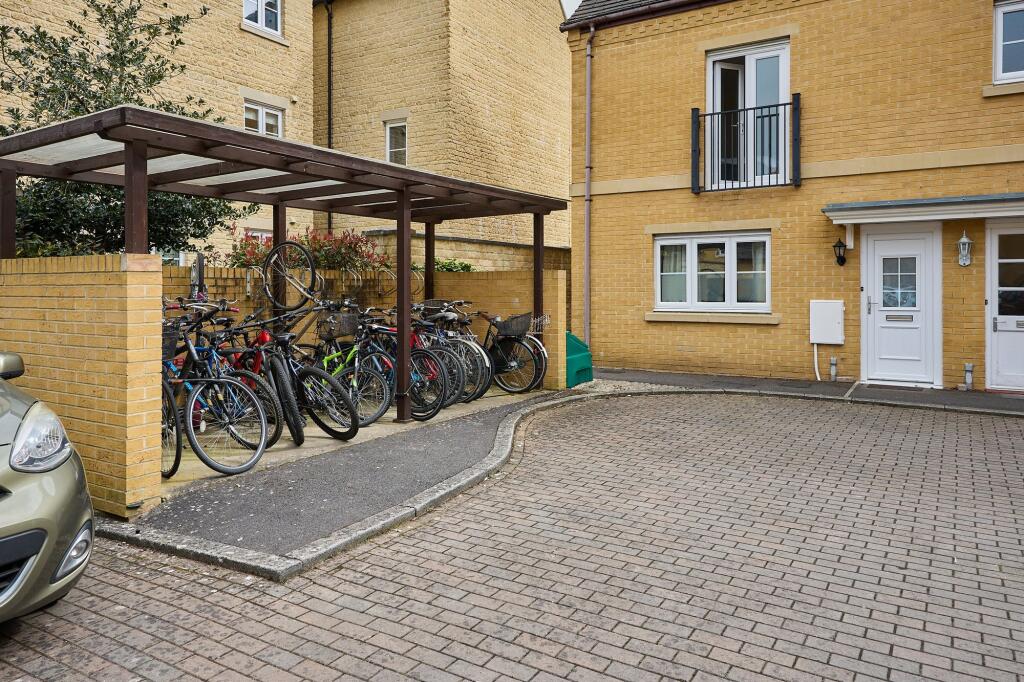 Covered Store &amp; Parking