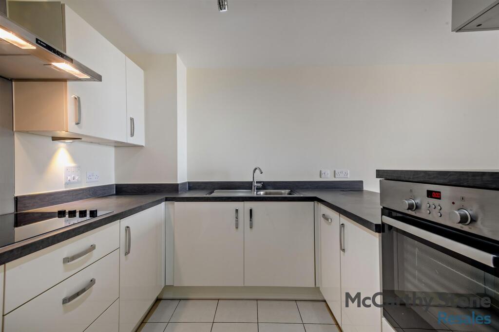 8646052-interior16-800.jpg
