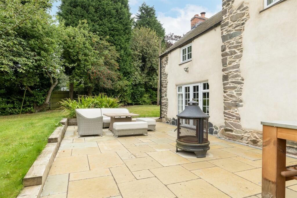 12 Altar Stone Lane, Markfield