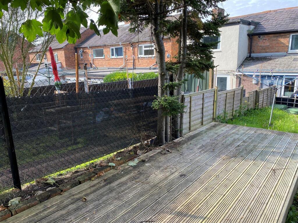 Decking area.jpg