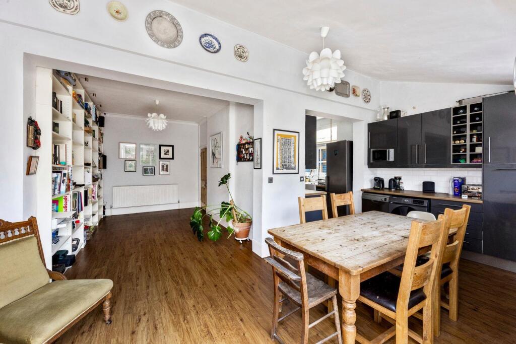 Hangleton Road 6 KITCHEN DINER 2.jpeg