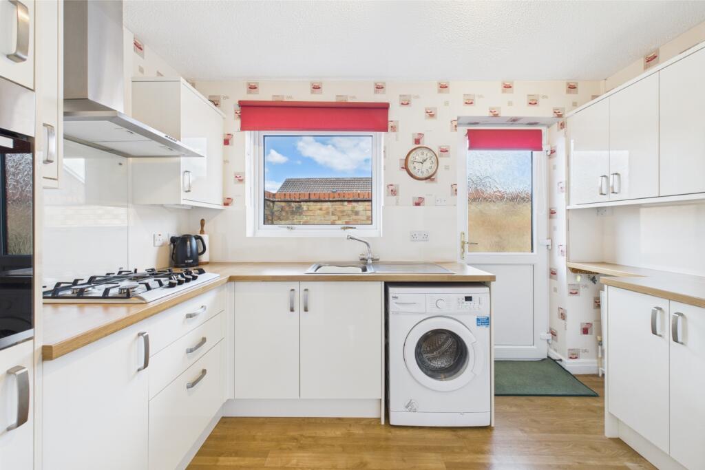 CAM03162G0-PR0270-STILL012