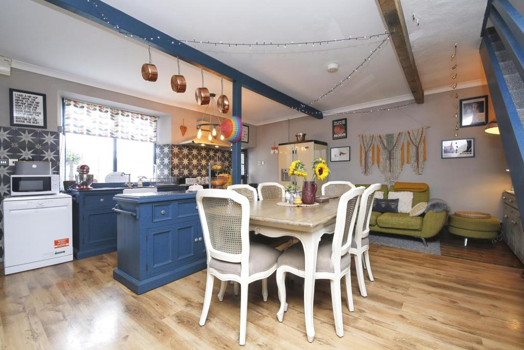 Kitchen/Family Room