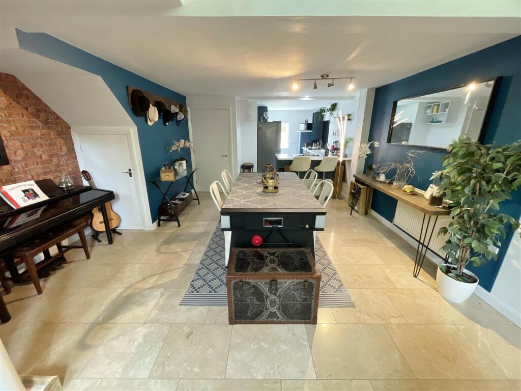 Dining &amp; Kitchen Area