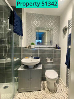 En Suite to Bedroom 2
