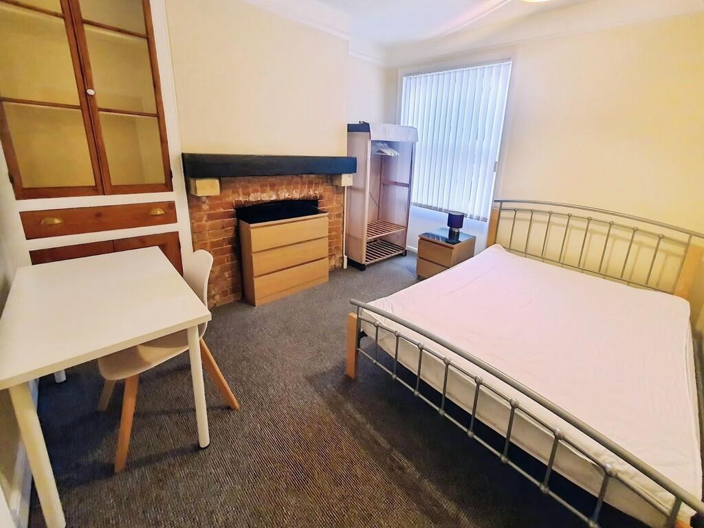 ae638767-Bedroom ...