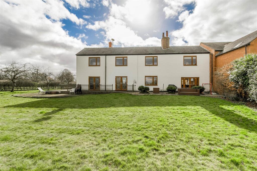 Hipsley Lane, Hurley