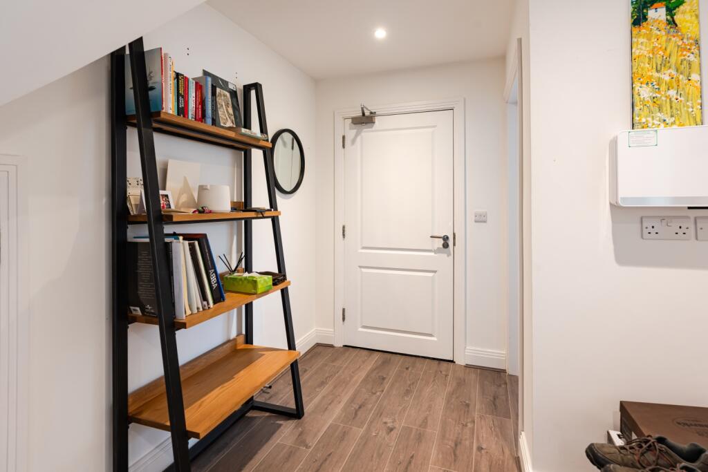 Flat 9 The Gables-04988