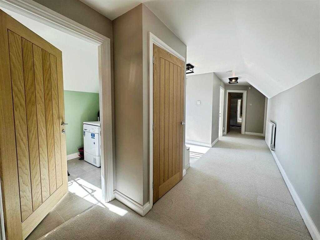 462e6e57--485E-8AD2-526F7D891962-46764-00000FEDFE7