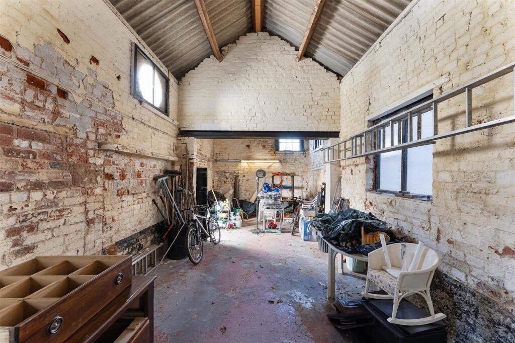 Detached Coach House